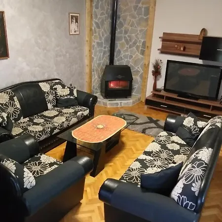 Vikendica Luka Podgorica